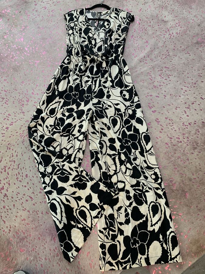 Romper/Jumpsuit Black/white Floral